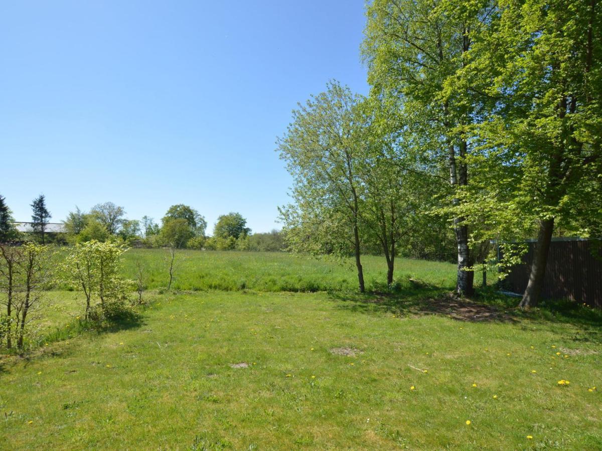 Quaint Cottage In Mont Near High Fens Nature Park Malmedy Exteriör bild